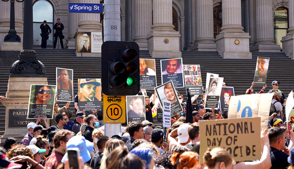 Signs containing Aboriginal people who died in police custody